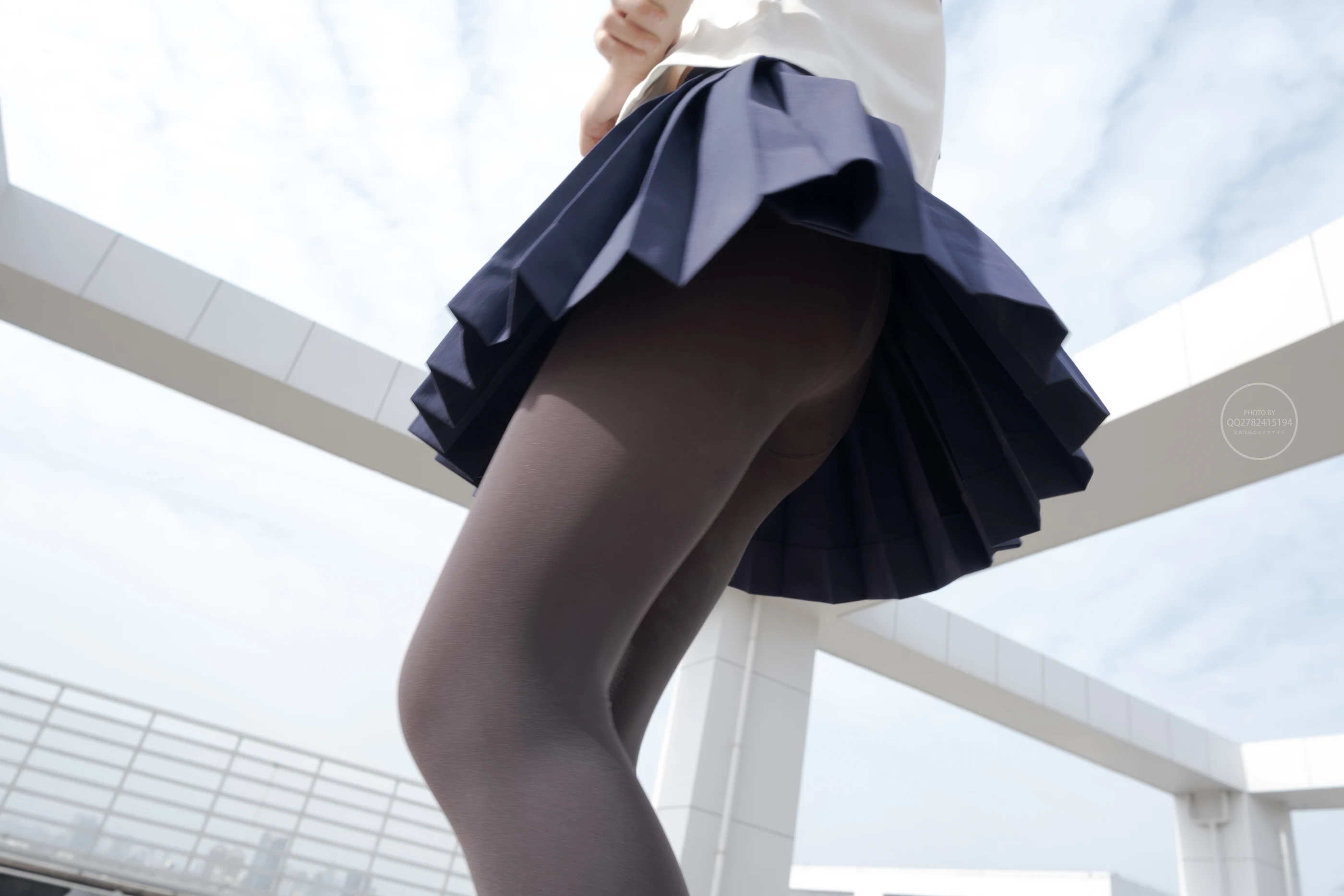 森萝财团 有料 NO.039 小香 天台上的JK灰丝美少女 [90P]插图9